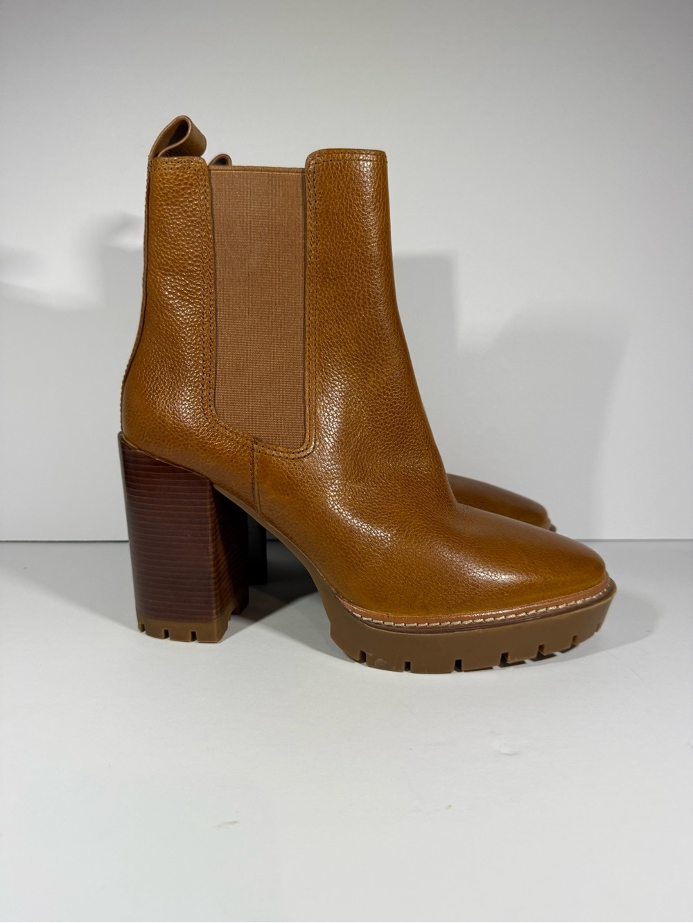 Tory Burch Women's Tan Platform Chelsea Boot with Block Heels size9
